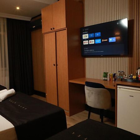 Rays Hotel Bakirkoey City Center Истанбул Екстериор снимка